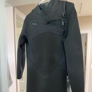 Wetsuit - Men’s XCEL